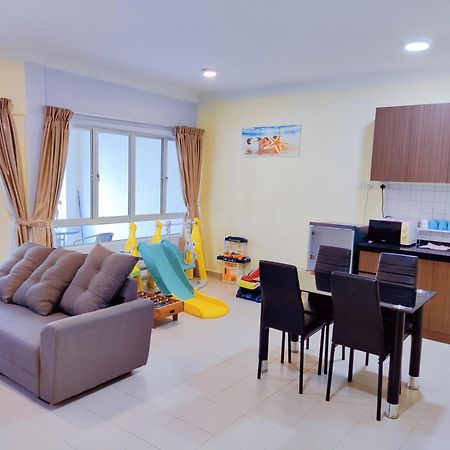 Jojo Homestay Tiara Residence Десару Екстериор снимка