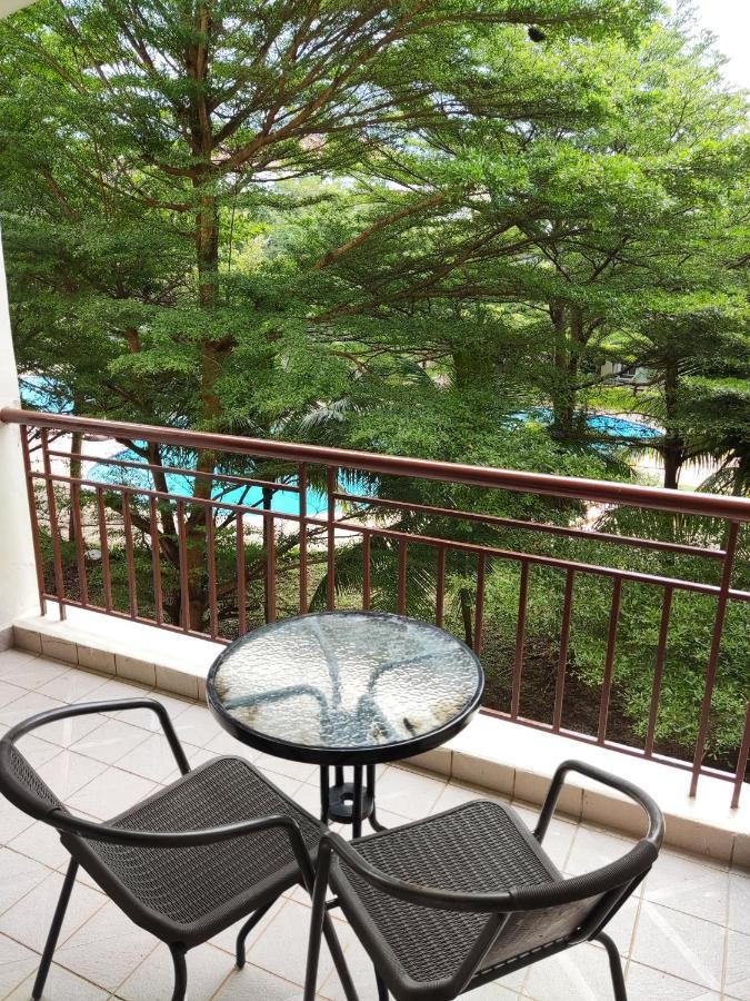 Jojo Homestay Tiara Residence Десару Екстериор снимка